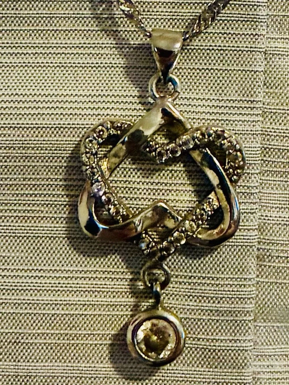 925 Sterling Silver Intertwined Hearts Pendants and Necklace - Picture 2 of 7